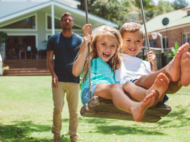 family-protected-from-mosquitoes-by-the-bug-master family-protected-from-mosquitoes-by-the-bug-master