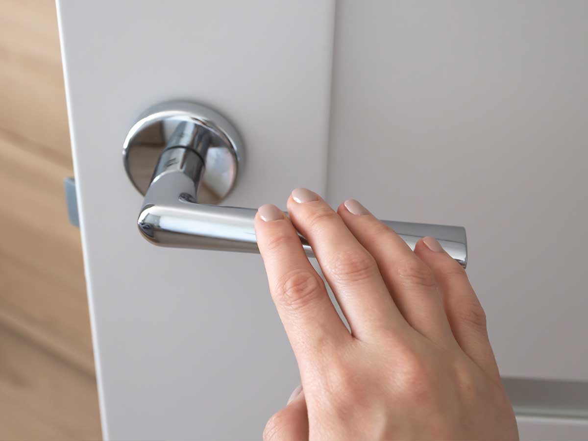 9-germ-infested-spots-commonly-missed-door-handles